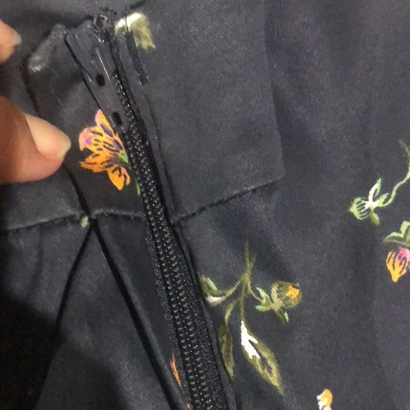 H&M Floral Pants - Picture 5 of 7